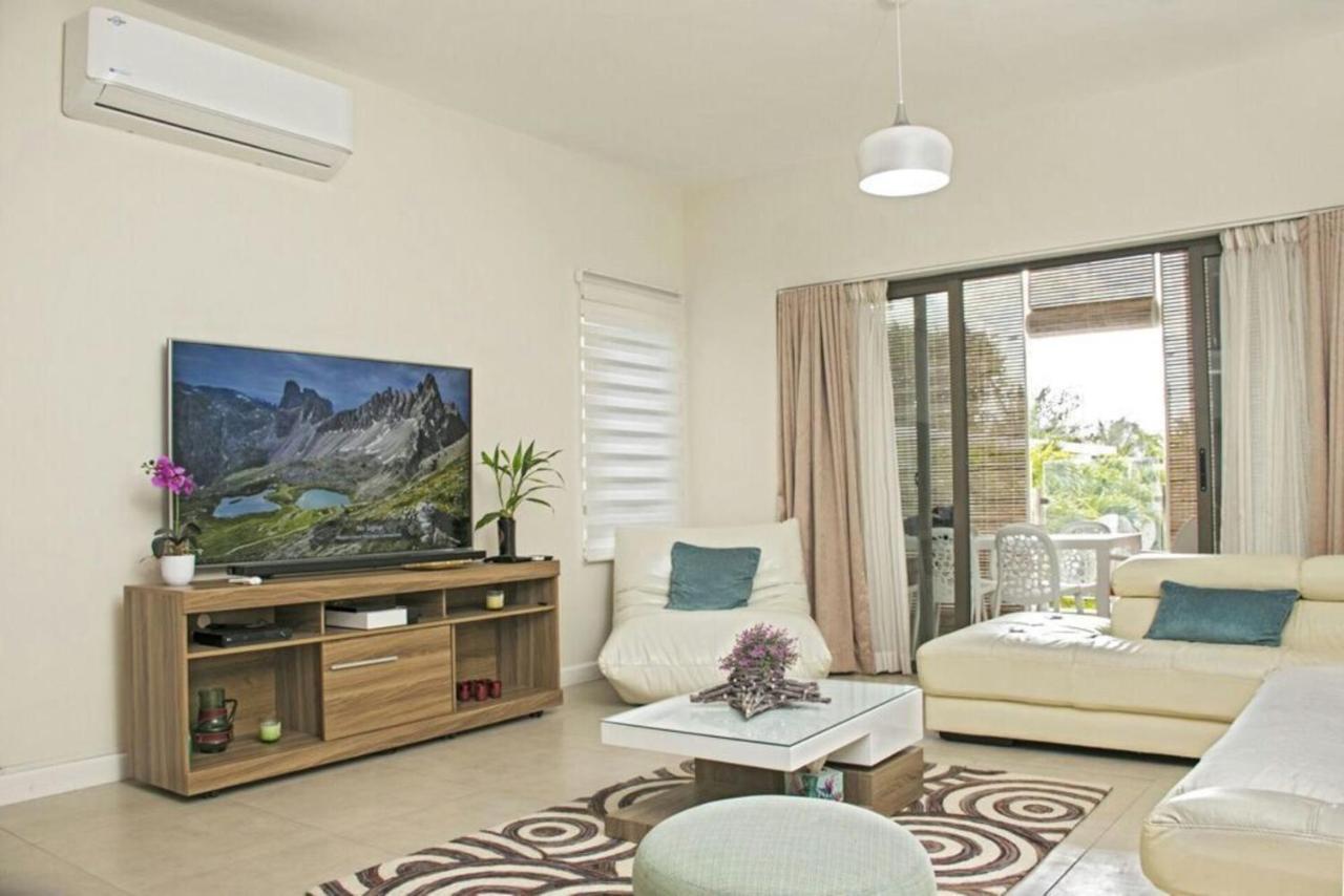 Luxury Modern 2-Bed Apartment Pereybere Grand Bay Buitenkant foto