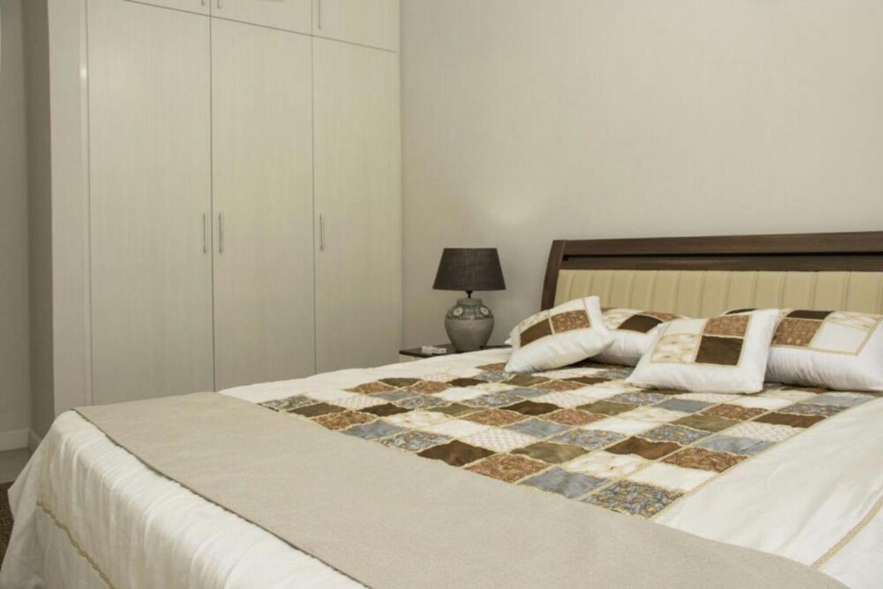 Luxury Modern 2-Bed Apartment Pereybere Grand Bay Buitenkant foto